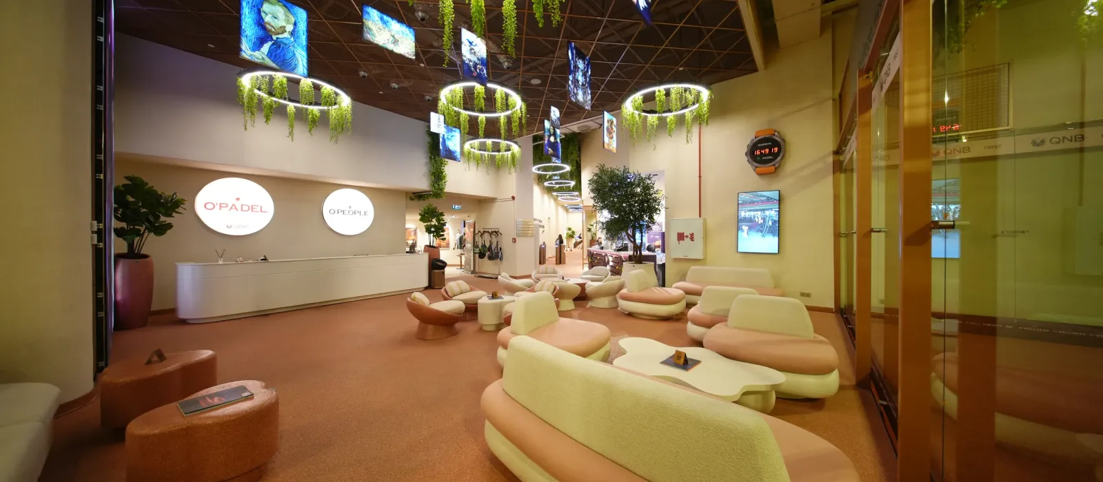 O'Wellness Sky lounge and Oakberry café area